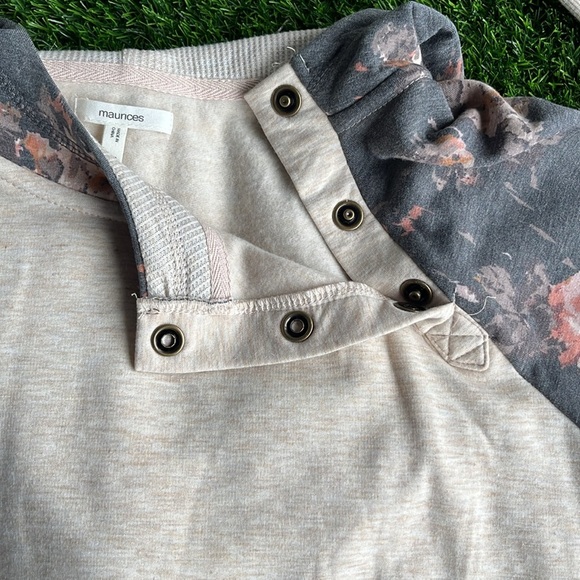 MAURICES Beige Floral Hoodie size medium - Picture 5 of 8